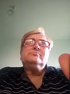 SusanStar874 online show from May 5, 2026, 5:10 pm