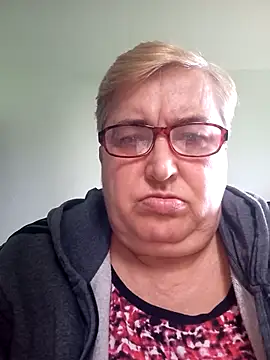 SusanStar874 online show from June 1, 2026, 2:19 pm