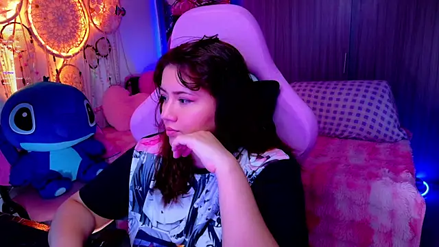 ALIS E G online show from June 18, 2026, 6:23 pm