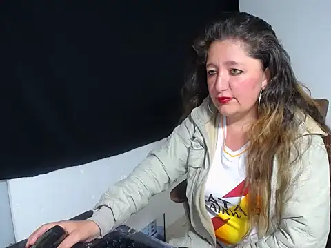 MilfCute sex online show from February 3, 2026, 8:19 am