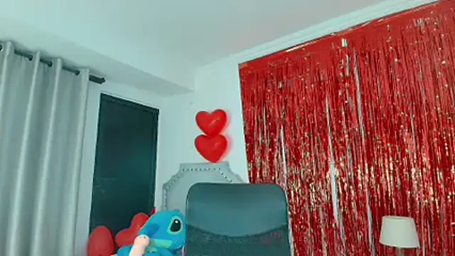 paulina ponce online show from February 14, 2026, 3:36 am