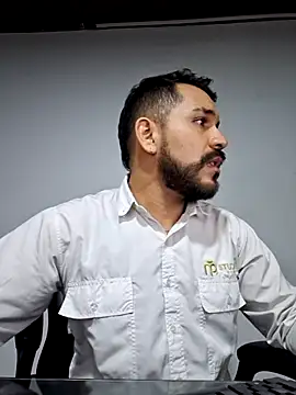 Snapshot of noa_desire chatting on February 11, 2026, 7:24 am noa desire online show from February 11, 2026, 7:24 am