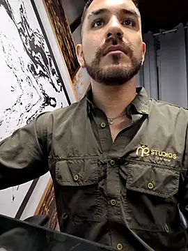 Snapshot of noa_desire chatting on March 7, 2026, 4:42 am noa desire online show from March 7, 2026, 4:42 am