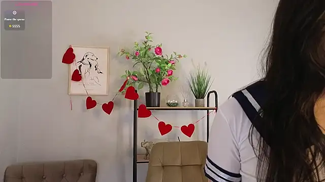 Noiry Vuvez online show from June 11, 2026, 12:32 am