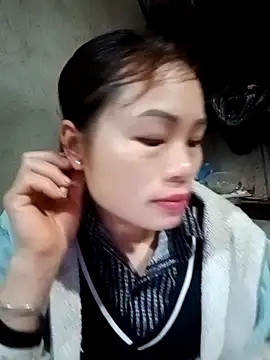 Snapshot of l_kiss chatting on March 6, 2026, 12:29 am l kiss online show from March 6, 2026, 12:29 am