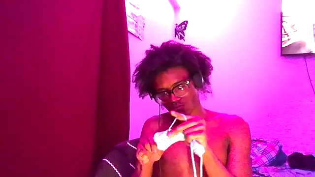 vexahleah online show from June 8, 2026, 1:28 am