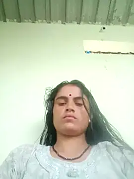 Snapshot of Miya_jaan chatting on August 2, 2026, 10:35 am Miya jaan online show from August 2, 2026, 10:35 am