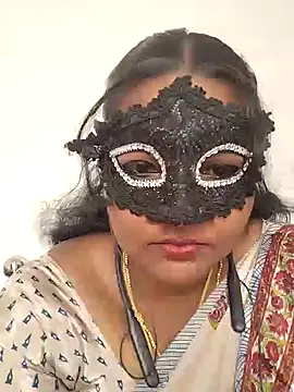 Snapshot of Tamil_Shalini12 chatting on August 6, 2026, 6:48 am Tamil Shalini12 online show from August 6, 2026, 6:48 am