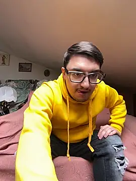 massiy xxx online show from February 9, 2026, 9:35 am