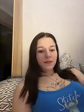 OliaLav online show from February 4, 2026, 6:03 pm