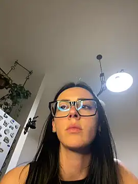 alibi room online show from May 3, 2026, 9:21 pm