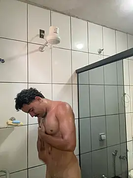 Snapshot of menoquarenta chatting on May 9, 2026, 8:25 pm menoquarenta online show from May 9, 2026, 8:25 pm