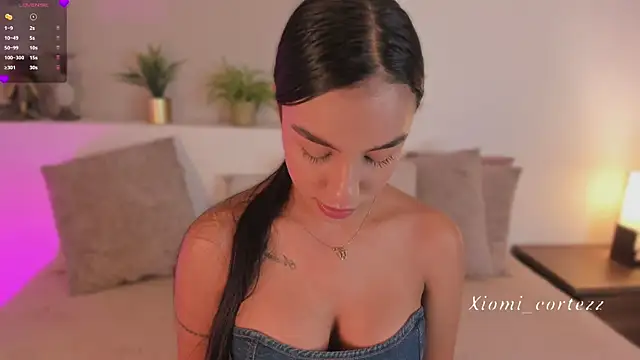 Snapshot of xiomara_cortes chatting on August 4, 2026, 7:49 pm xiomara cortes online show from August 4, 2026, 7:49 pm