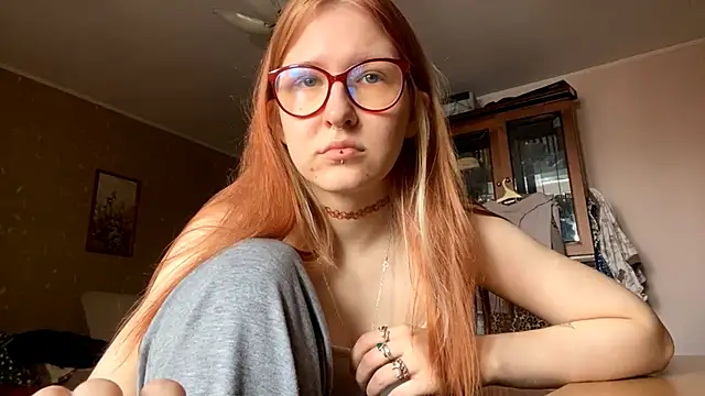 LaureenVielma online show from March 3, 2026, 7:25 am