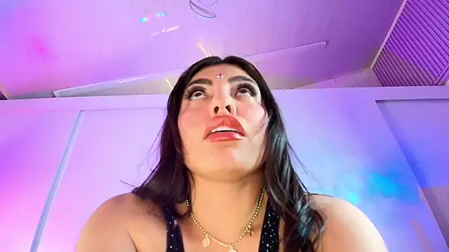 NaomiAmazing01 online show from May 13, 2026, 9:11 pm