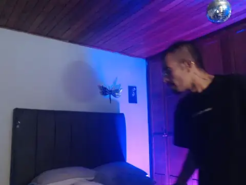 Ozzy4friends online show from February 3, 2026, 1:04 am