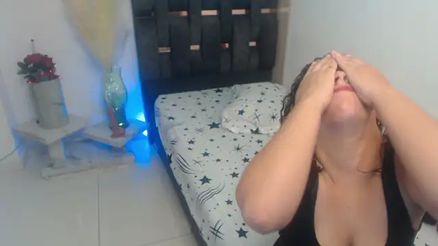 Snapshot of Barbara_D_Valencia chatting on March 8, 2026, 3:27 pm Barbara D Valencia online show from March 8, 2026, 3:27 pm