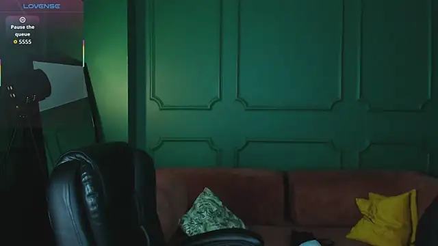  Tina Tayllor  online show from March 7, 2026, 9:01 pm