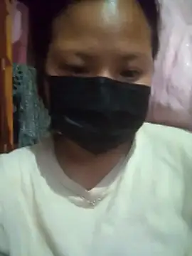 Snapshot of Hassina_456 chatting on March 30, 2026, 12:33 am Hassina 456 online show from March 30, 2026, 12:33 am