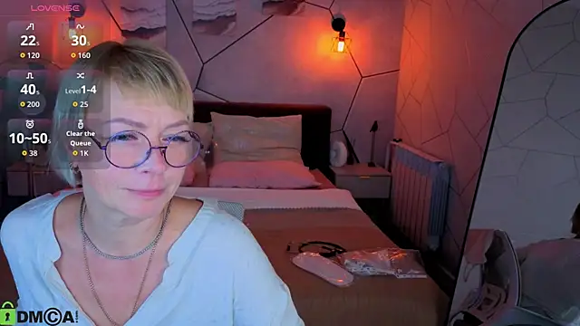Ann Annise online show from July 22, 2026, 1:08 am