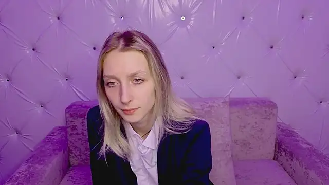 Akiro Kim7 online show from March 6, 2026, 2:30 am