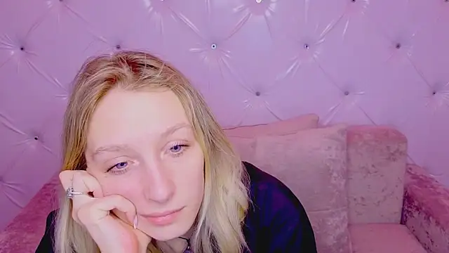 Akiro Kim7 online show from March 11, 2026, 3:56 am