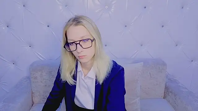 Akiro Kim7 online show from March 18, 2026, 2:26 am