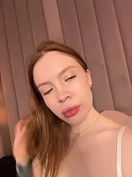 Lily Dalton online show from March 12, 2026, 3:01 am