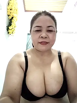 Baby-bigtits2026 online show from May 8, 2026, 9:58 am