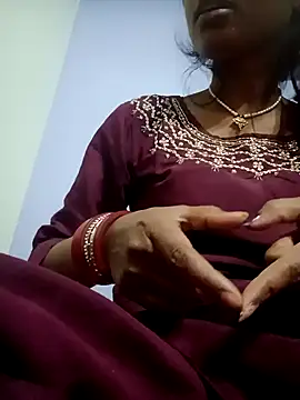 sexy couple As online show from February 3, 2026, 5:07 pm