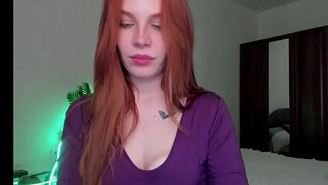 Snapshot of kelly_love_222 chatting on February 3, 2026, 7:13 am kelly love 222 online show from February 3, 2026, 7:13 am