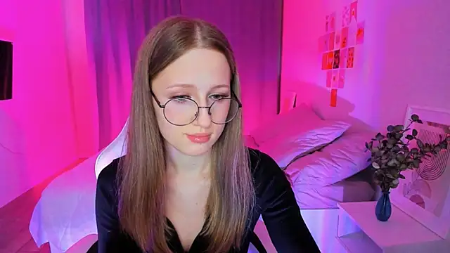 Vega Taylor online show from March 2, 2026, 3:30 am