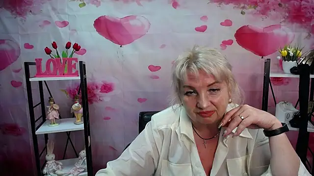 RenataDaster online show from May 9, 2026, 5:07 pm