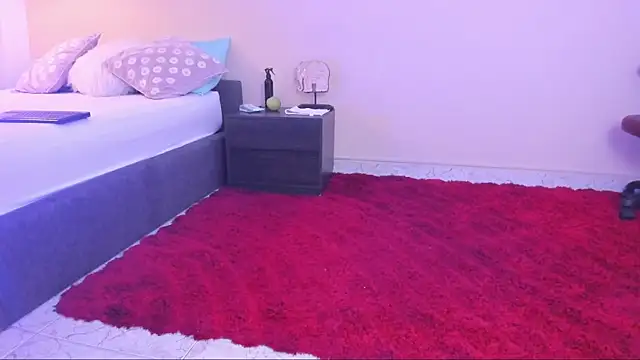 bellawild  online show from March 18, 2026, 12:30 pm