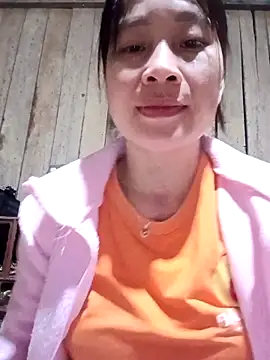 Snapshot of -Lysa- chatting on February 6, 2026, 12:52 pm -Lysa- online show from February 6, 2026, 12:52 pm