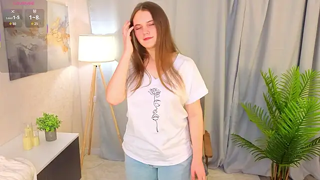 LuannaPetru online show from February 2, 2026, 4:17 pm