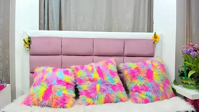 Keiry Paloma online show from February 12, 2026, 1:28 pm