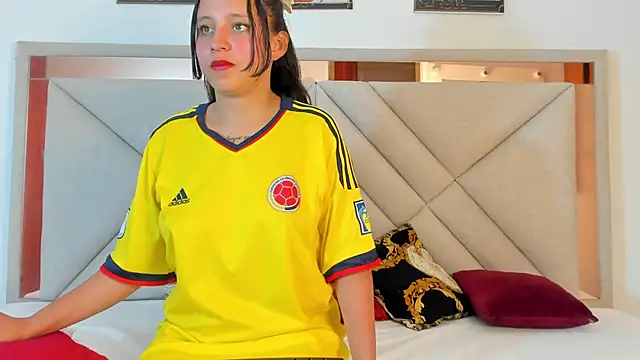 AmberQueen1 online show from February 17, 2026, 12:01 pm