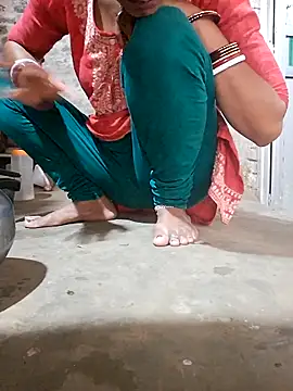 Sexy kiran002 online show from March 10, 2026, 1:32 am