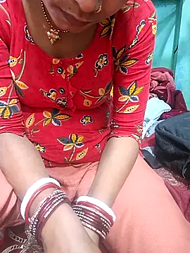 Sexy kiran002 online show from March 22, 2026, 5:33 am