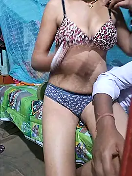 Sexy kiran002 online show from March 24, 2026, 4:12 pm