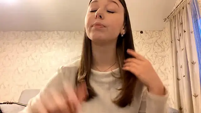 TenyWeesp online show from February 9, 2026, 2:32 pm