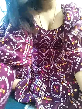 Snapshot of divyajaan4763 chatting on April 9, 2026, 5:51 am divyajaan4763 online show from April 9, 2026, 5:51 am