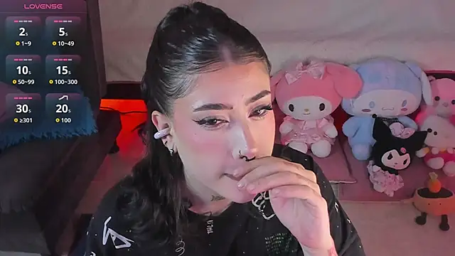 Snapshot of Tamara_uwu chatting on March 3, 2026, 10:26 pm Tamara uwu online show from March 3, 2026, 10:26 pm