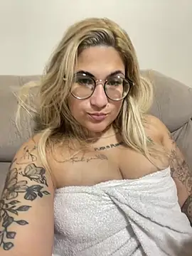 Snapshot of esposatattoo chatting on February 21, 2026, 12:55 am esposatattoo online show from February 21, 2026, 12:55 am