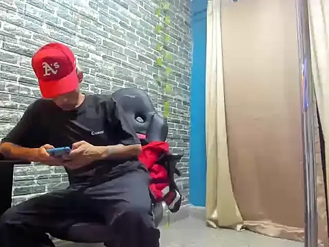 Piter Strauss online show from February 5, 2026, 1:43 am