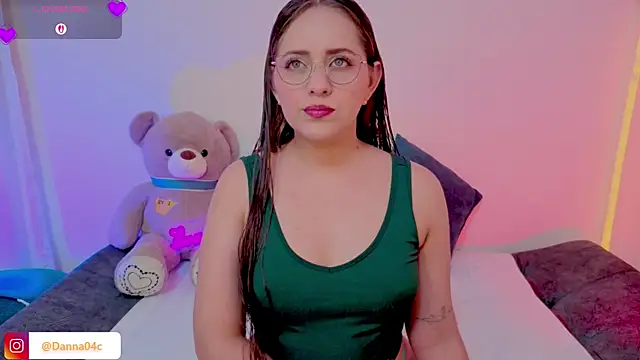 DannaCouper  online show from May 9, 2026, 11:15 am