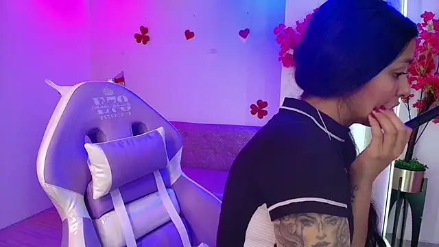 Maddie T18 online show from February 25, 2026, 11:09 am