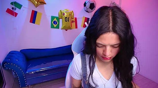 Maddie T18 online show from June 24, 2026, 11:42 am
