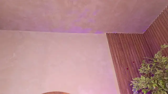 mollyjackson  online show from July 9, 2026, 10:25 pm